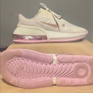 Nike Women's Cream and Pink Sneakers